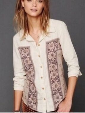 Free People Born Free Bandana Floral Print button-down shirt Size S Boho Western